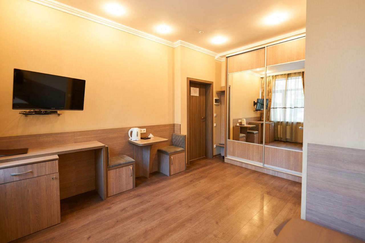 Hotel Classic Kiev Esterno foto