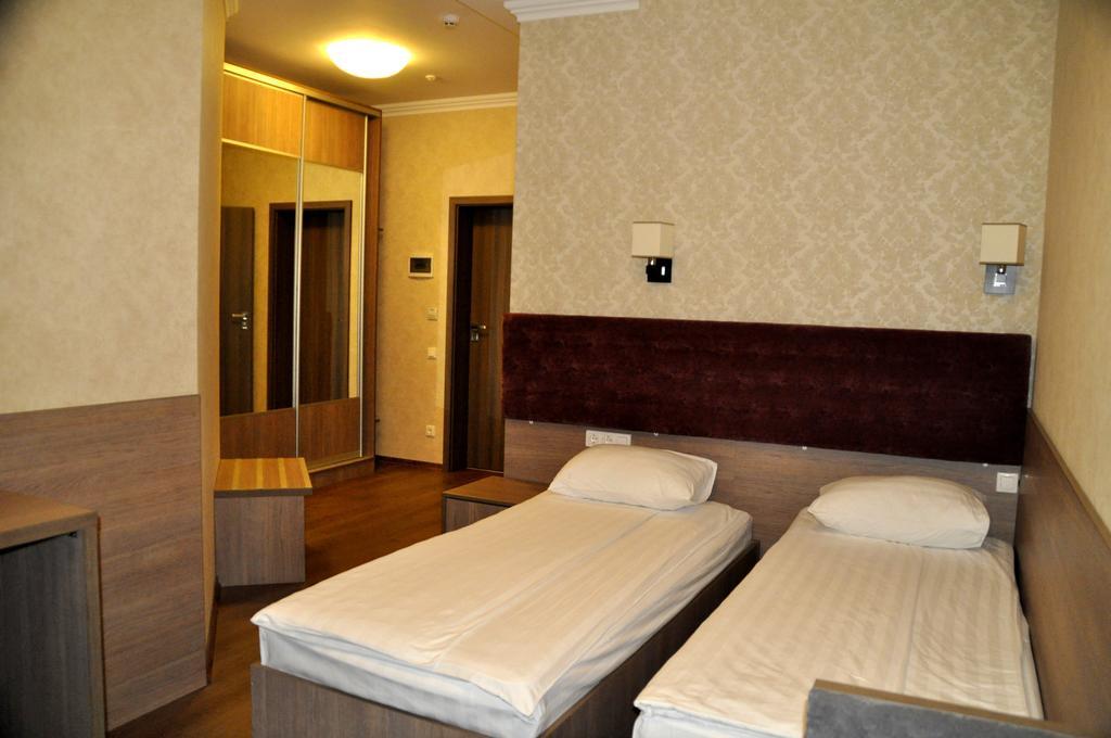Hotel Classic Kiev Esterno foto